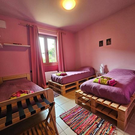 Villa Iris -Pet Friendly Stay - Garden - Private Parking- Bike Friendly Holiday House Colico Exterior photo